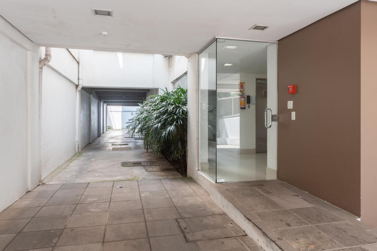 Rua Casemiro De Abreu, 199 Apartment